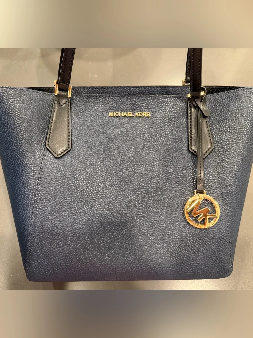 NWOT Michael Kors Kimberly Navy Pebble Leather Tote (Black Handles & Gold Charm)